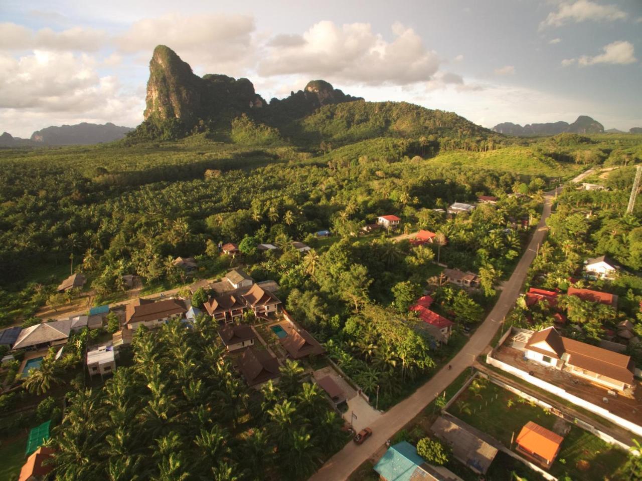 Chanapha Residence Praia de Tab Kaek Exterior foto